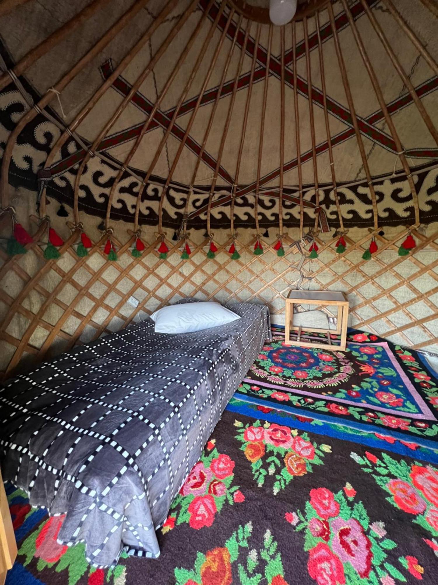 Bosogo Yurt Camp 호텔 Bokonbayevo 외부 사진