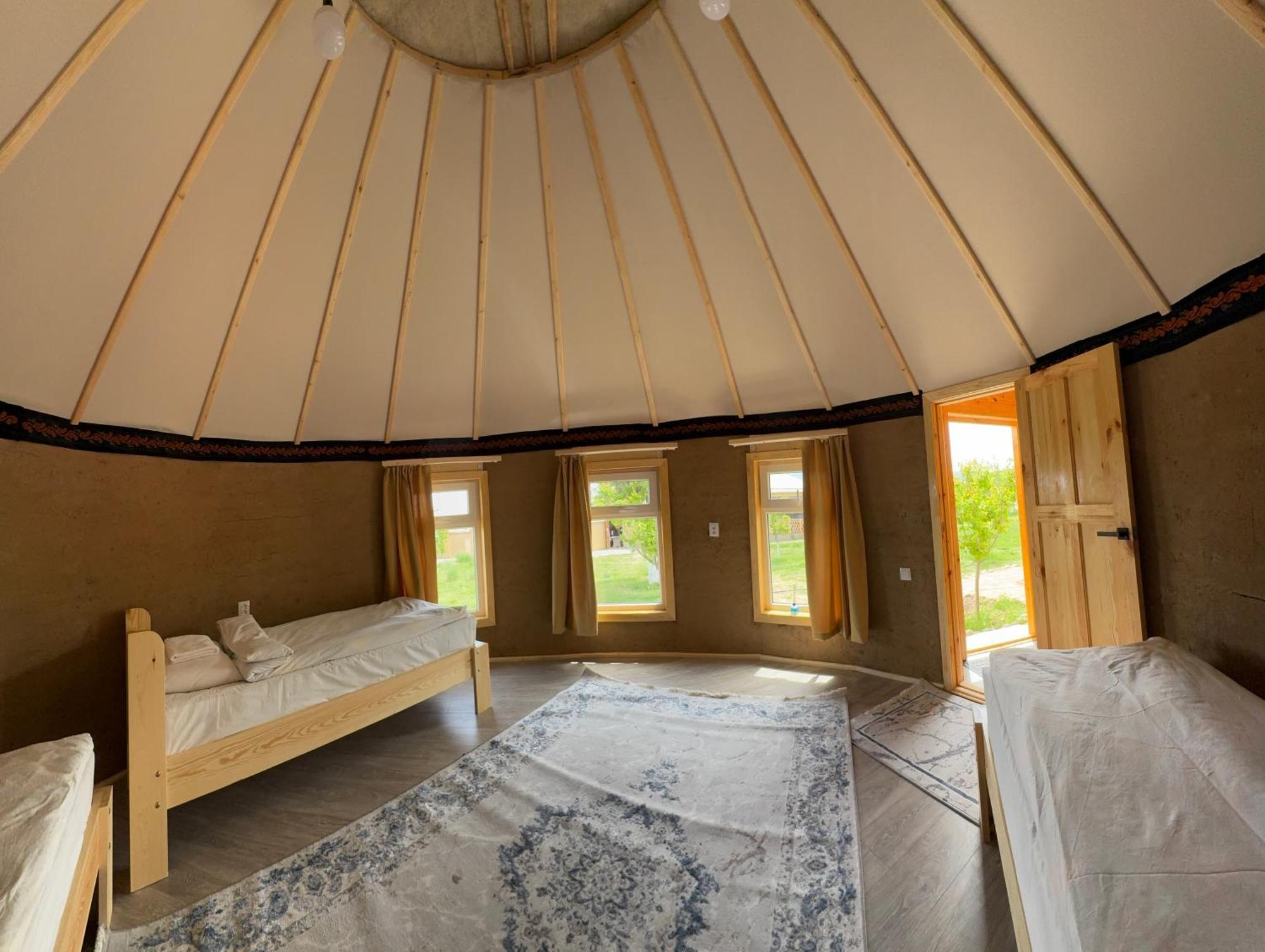 Bosogo Yurt Camp 호텔 Bokonbayevo 외부 사진