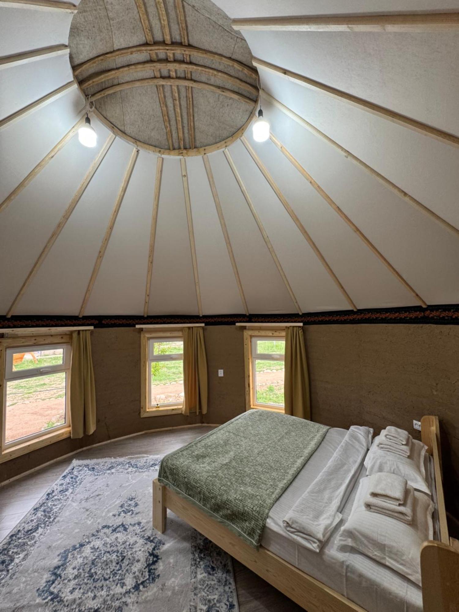 Bosogo Yurt Camp 호텔 Bokonbayevo 외부 사진